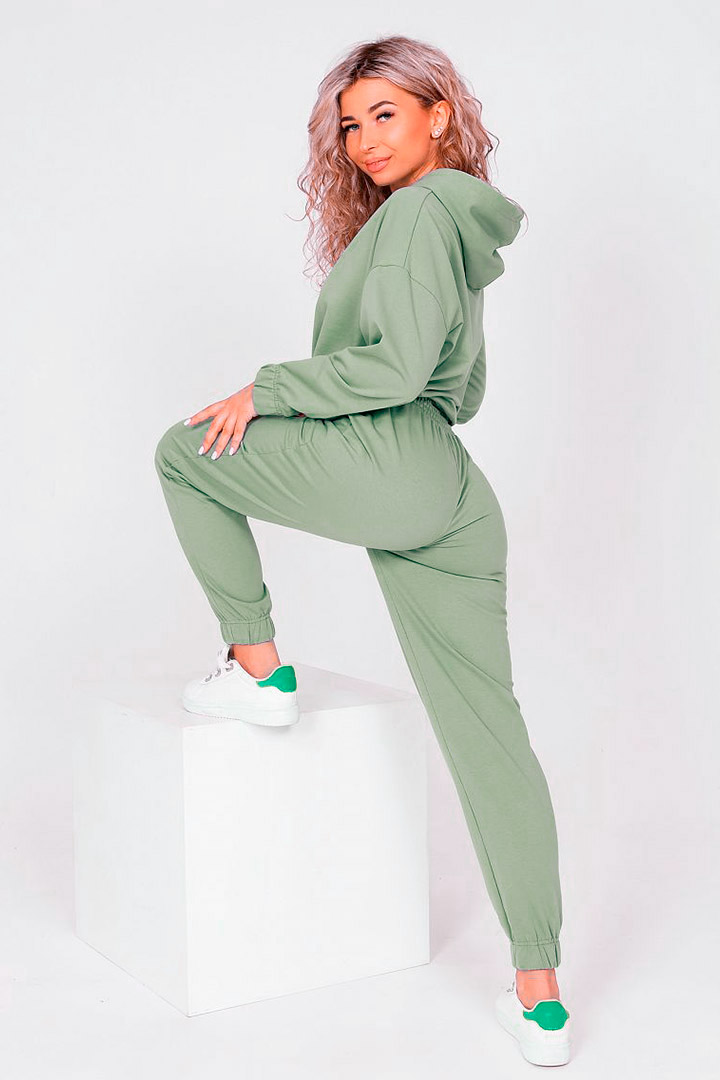 Фото товара 23148, красивый спортивный женский костюм оливкового цвета